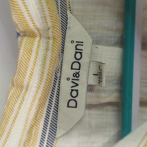 Dressy top - Picture 2 of 3